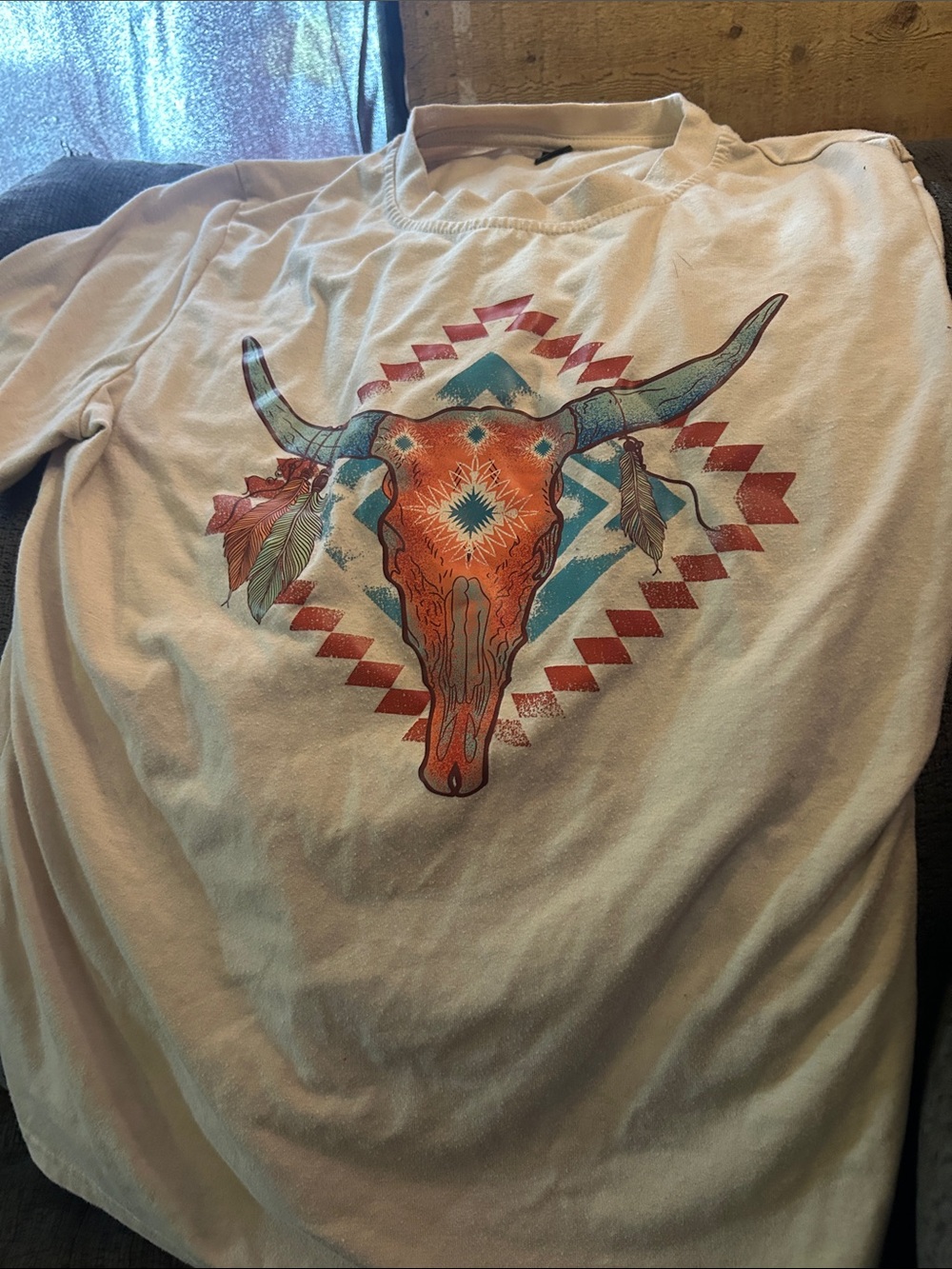 SHEIN Cream Short-Sleeve Tee with Southwestern Skull Graphic